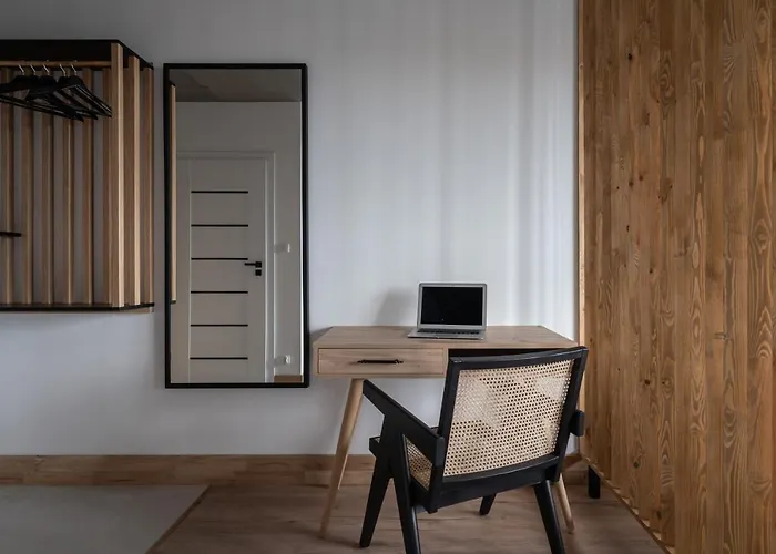 Aparthotel Przystanek Morska 3*